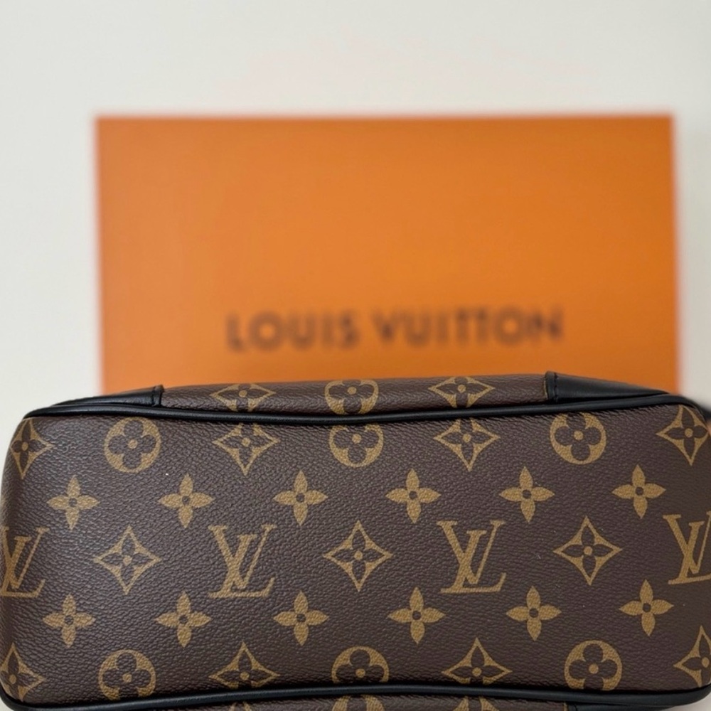 Louis Vuitton Monogram Canvas Boulogne PM - Picture 5 of 5